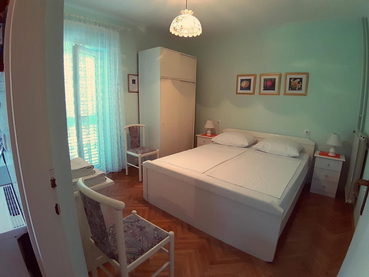 F• R• I• E• N• D• S• Bed and Breakfast Novalja Eksteriør billede